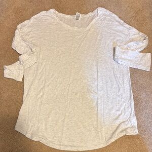 Women's Gray Top